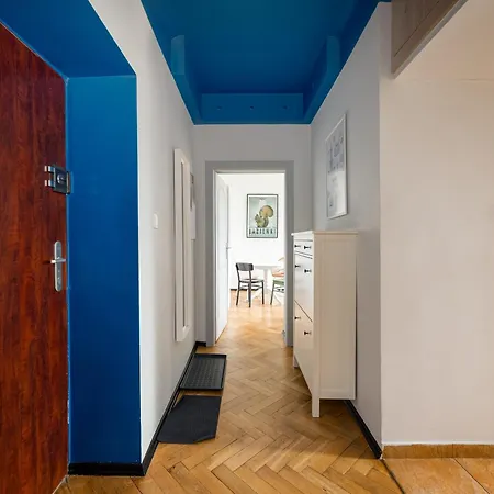 Apartment Lewartowskiego Royal Blue By Bookinghost *